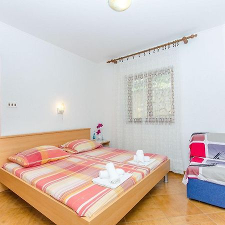 Apartments Moloco Дрвеник Екстер'єр фото