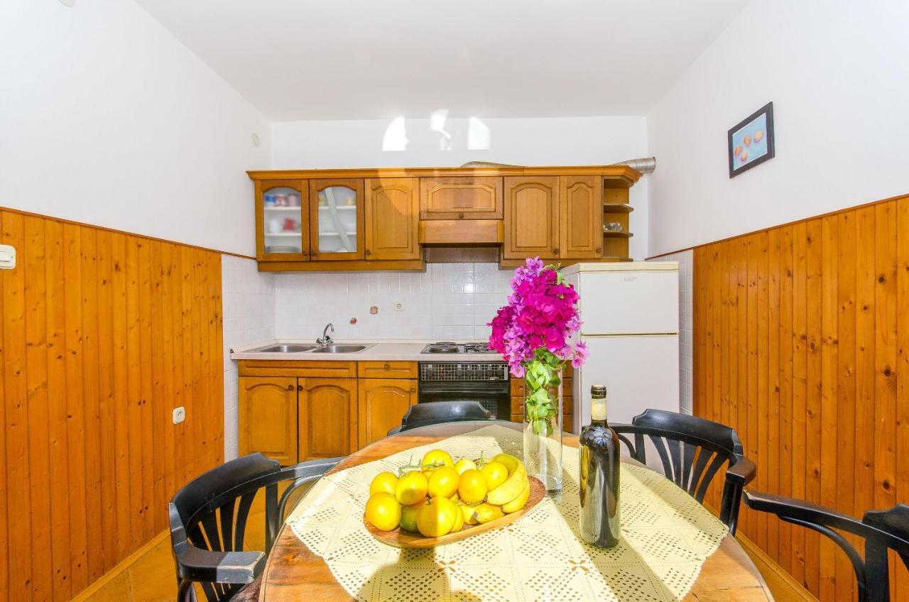 Apartments Moloco Дрвеник Екстер'єр фото