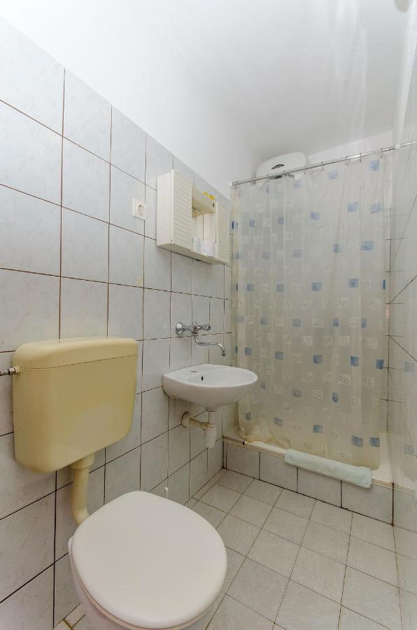 Apartments Moloco Дрвеник Екстер'єр фото