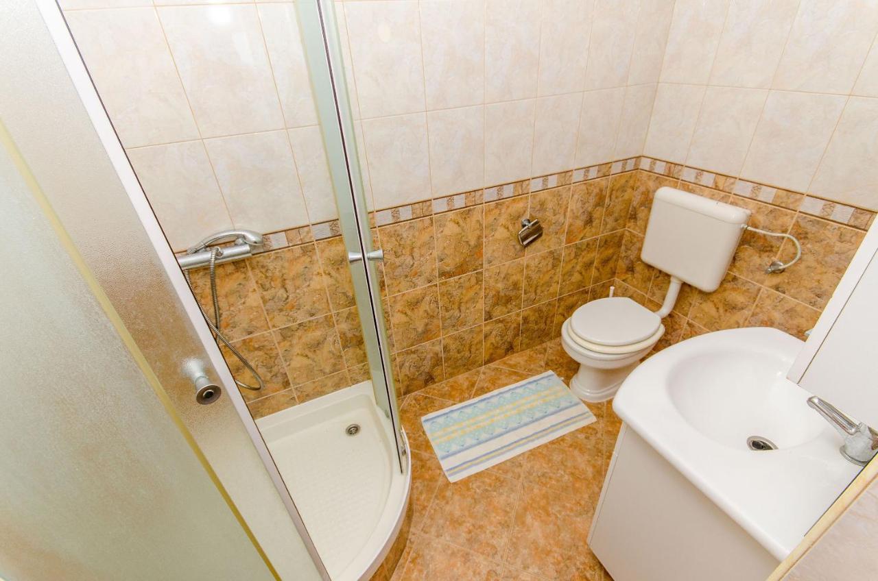 Apartments Moloco Дрвеник Екстер'єр фото